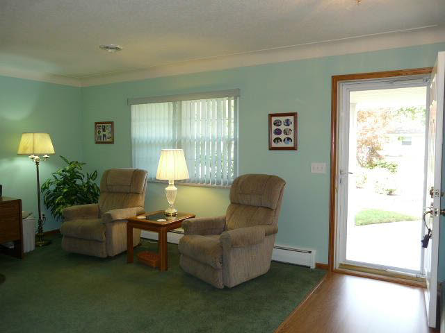 3937 Knepper Road Lambertville, MI 48144 - Photo 15 of 20 Living Rm / Entry