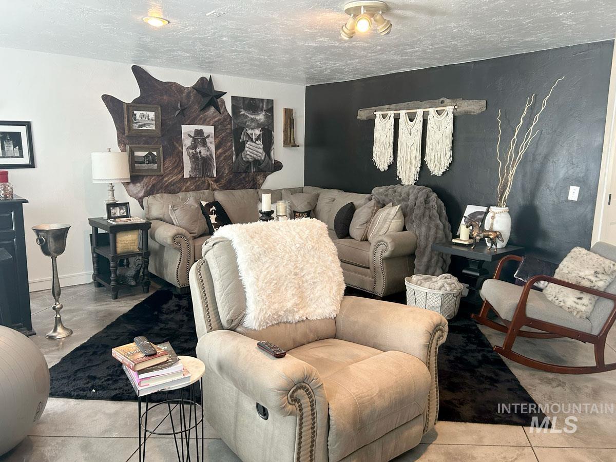 525 South Star Road Star, ID 83669 - Photo 4 of 10