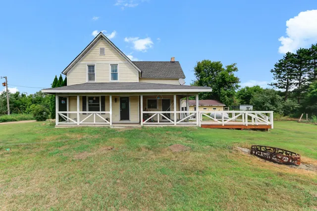 $275,000 | 5048 450th Street, Harris, MN 55032