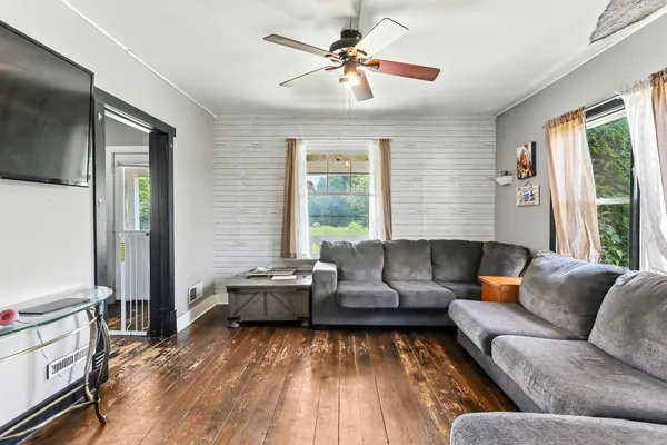 $270,000 | 5048 450th Street, Harris, MN 55032
