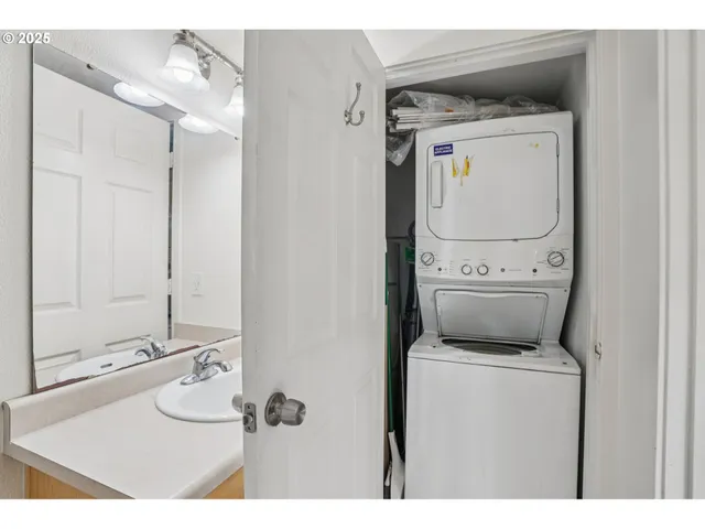 $139,000 | 737 Northeast 99th Avenue, Unit 15, Portland, OR 97220