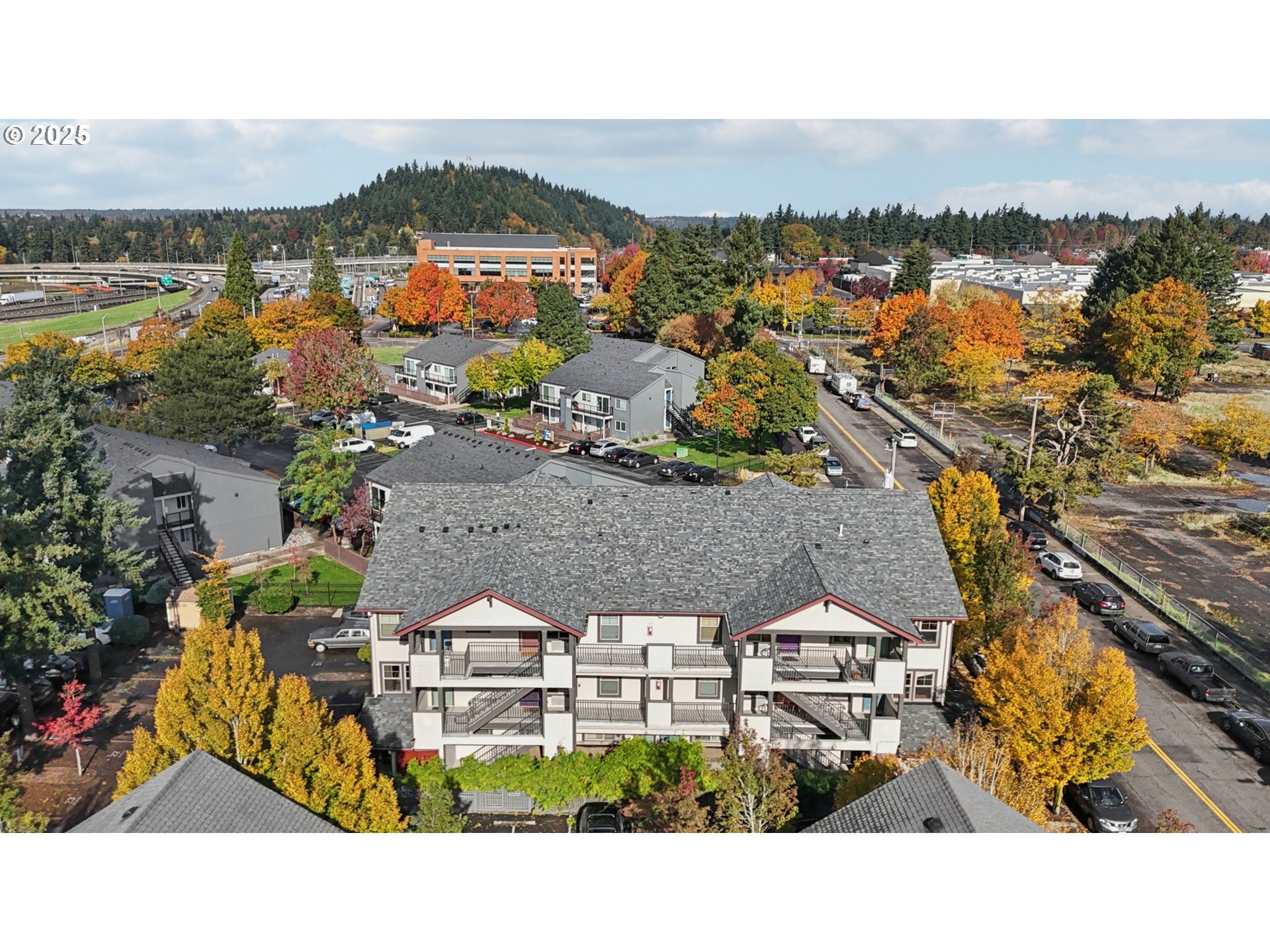 737 Northeast 99th Avenue, Unit 15 Portland, OR 97220 - Photo 21 of 29