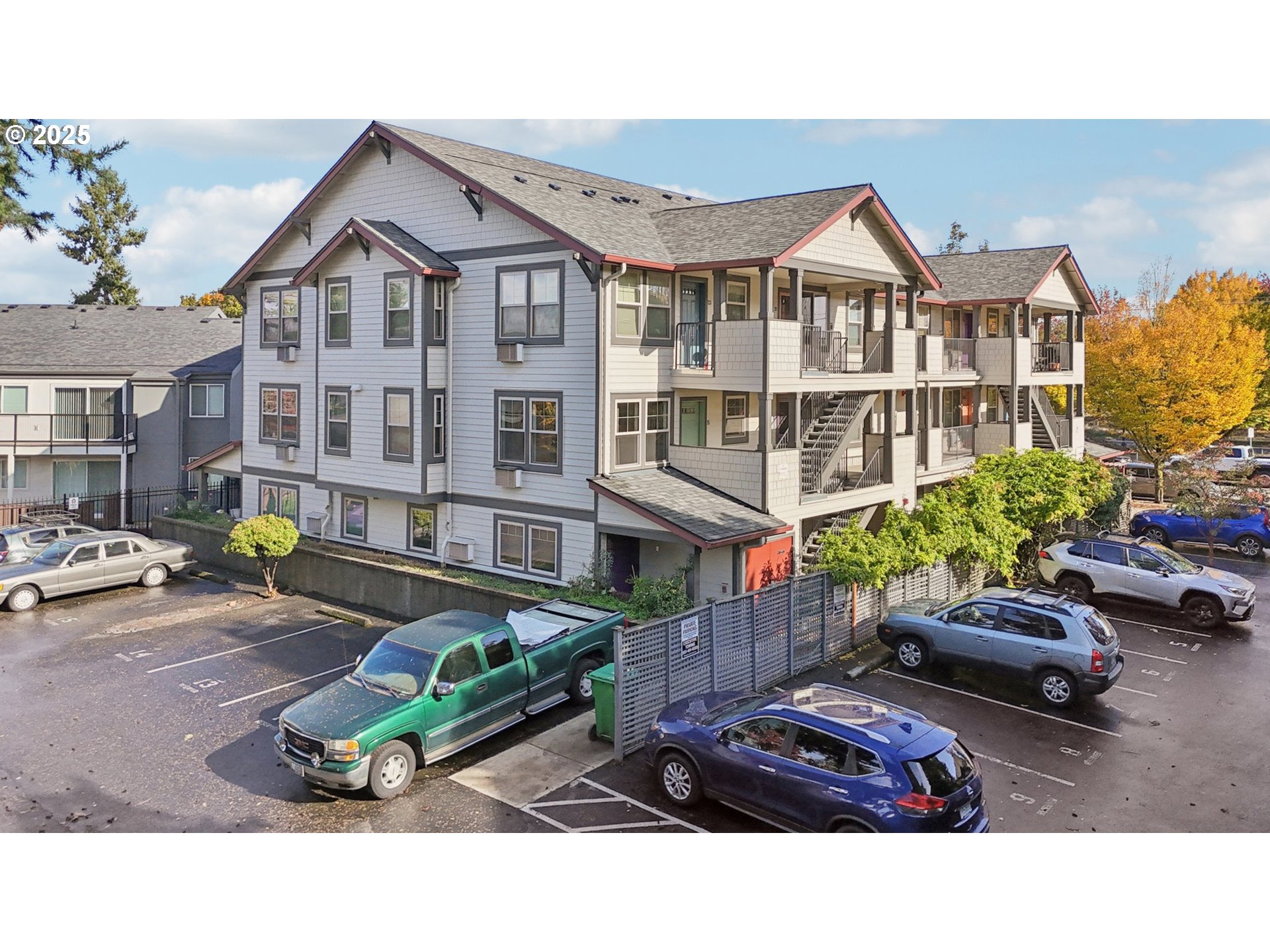 737 Northeast 99th Avenue, Unit 15 Portland, OR 97220 - Photo 6 of 29