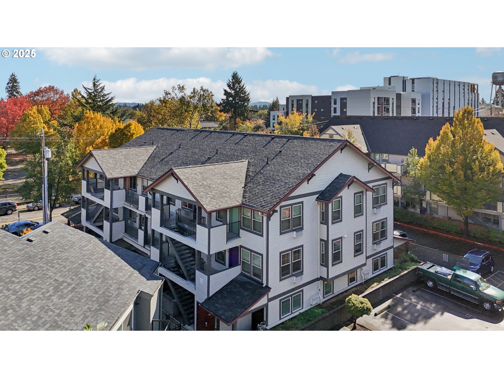 737 Northeast 99th Avenue, Unit 15 Portland, OR 97220 - Photo 7 of 29