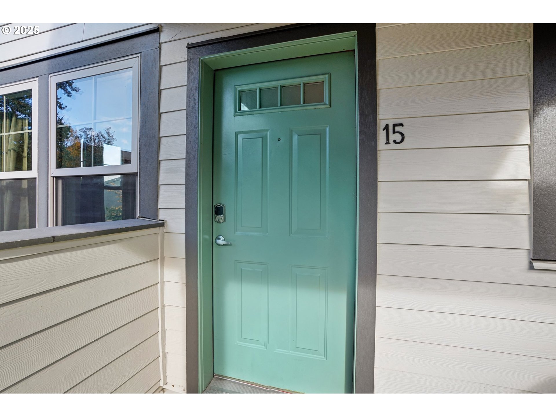 737 Northeast 99th Avenue, Unit 15 Portland, OR 97220 - Photo 9 of 29