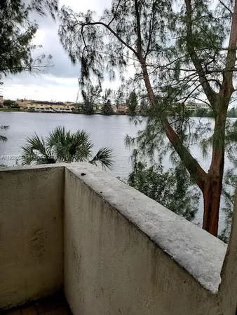 $2,300 | 10090 Northwest 80th Court, Unit 1321, Hialeah Gardens, FL 33016