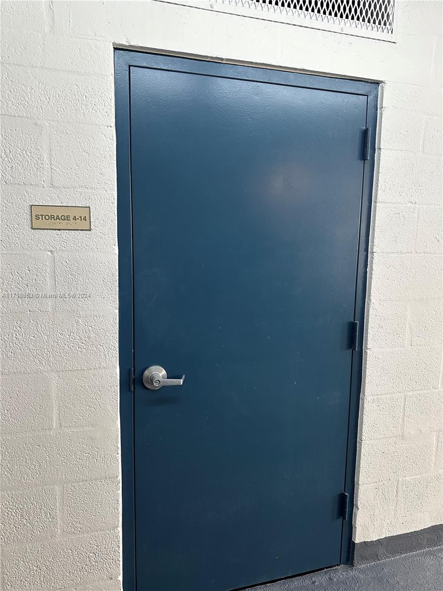 3232 Southwest 22nd Terrace, Unit 1903 Miami, FL 33145 - Photo 23 of 30 a close view of shower tap