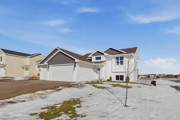 $385,000 | 1064 Sharptail Run, New Richmond, WI 54017