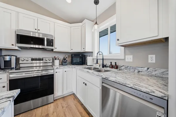 $385,000 | 1064 Sharptail Run, New Richmond, WI 54017