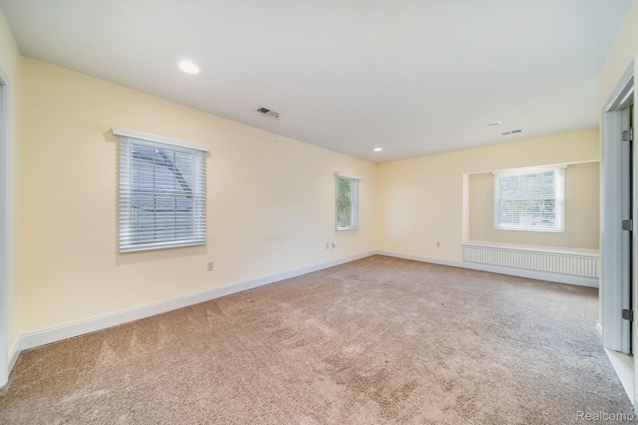 514 West 3rd Street Rochester, MI 48307 - Photo 27 of 45 28.jpg