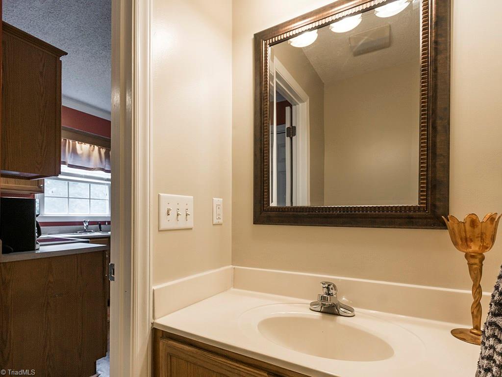 7800 York Loop Road Mebane, NC 27302 - Photo 17 of 30 Gallery Image 17