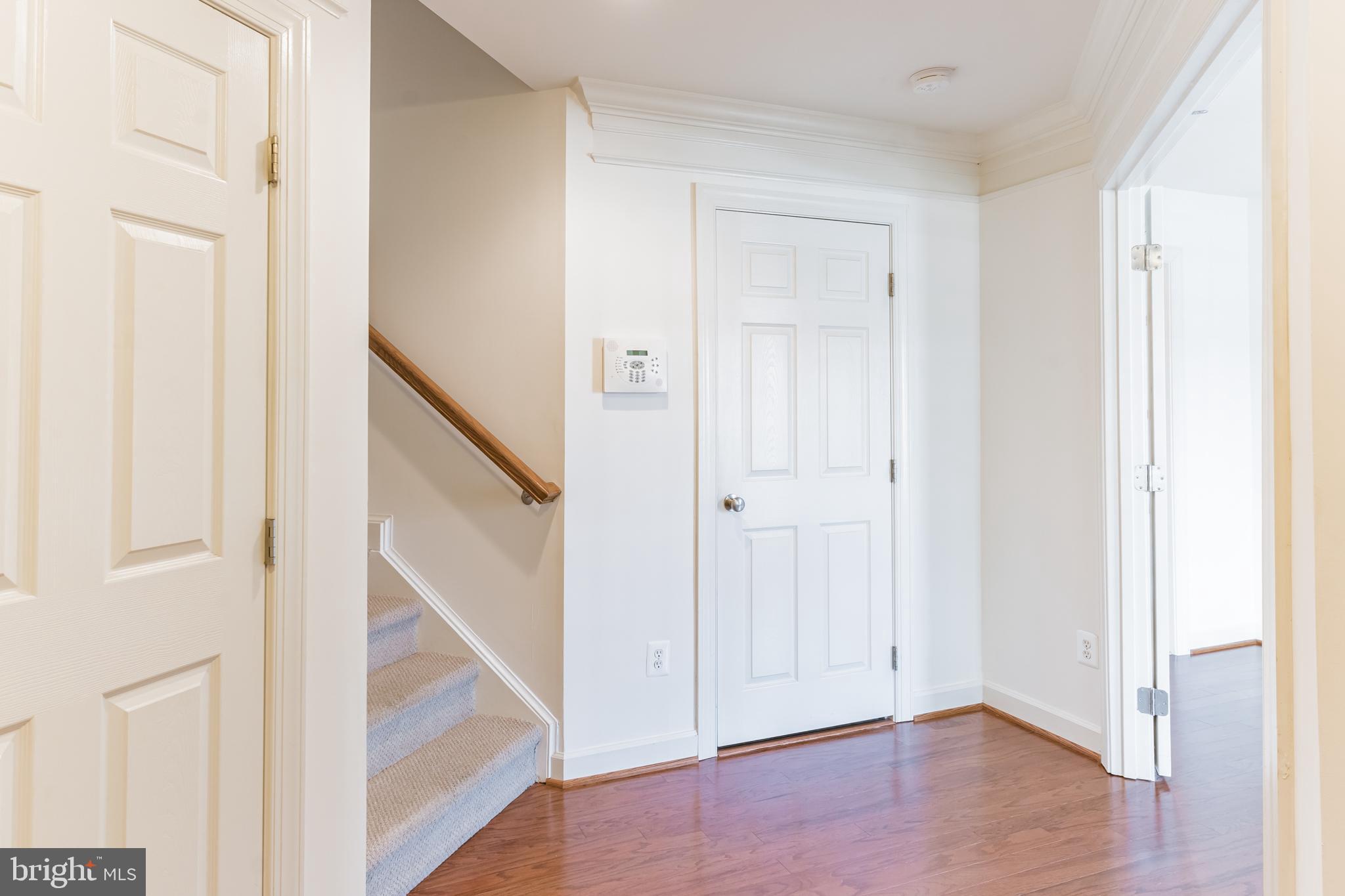 908 West Glebe Road Alexandria, VA 22305 - Photo 2 of 30 Gallery Image 2