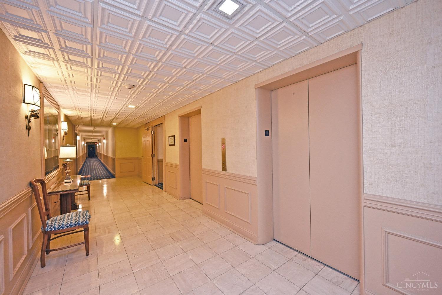 2444 Madison Road, Unit 805 Cincinnati, OH 45208 - Photo 6 of 45 Gallery Image 6
