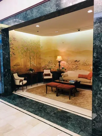 $2,500 | 195 North Harbor Drive, Unit 207, Chicago, IL 60601