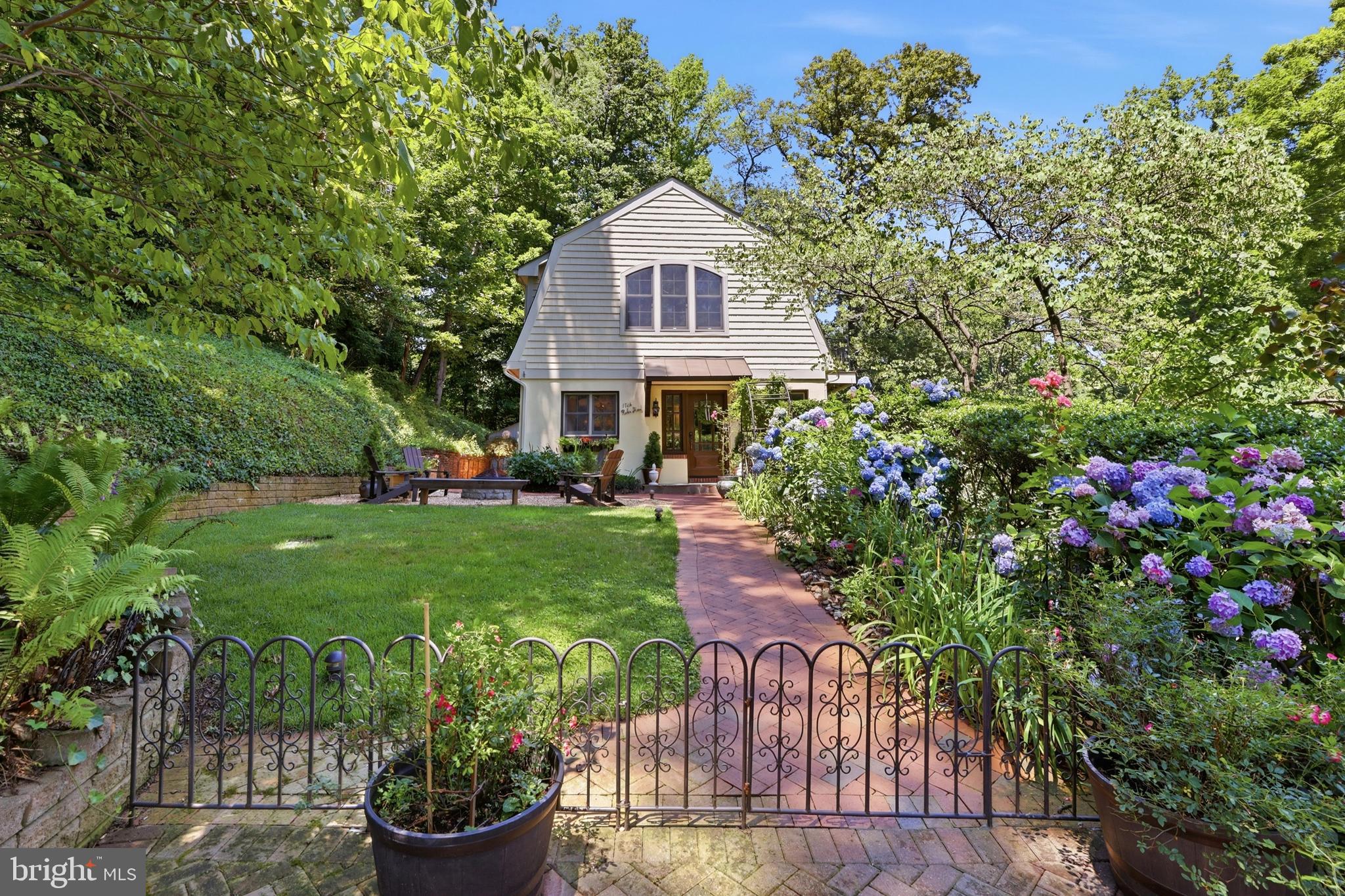 1724 Robinhood Road Annapolis, MD 21401 - Photo 2 of 73