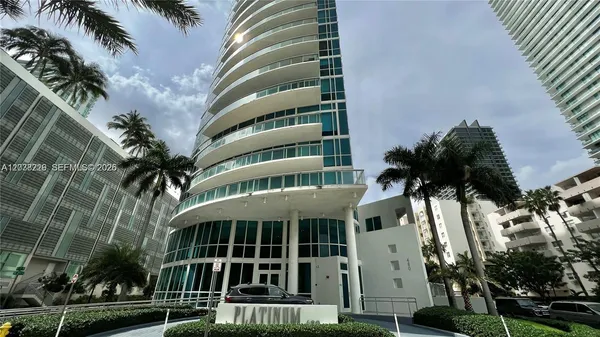 $3,700 | 480 Northeast 30th Street, Unit 1603, Miami, FL 33137