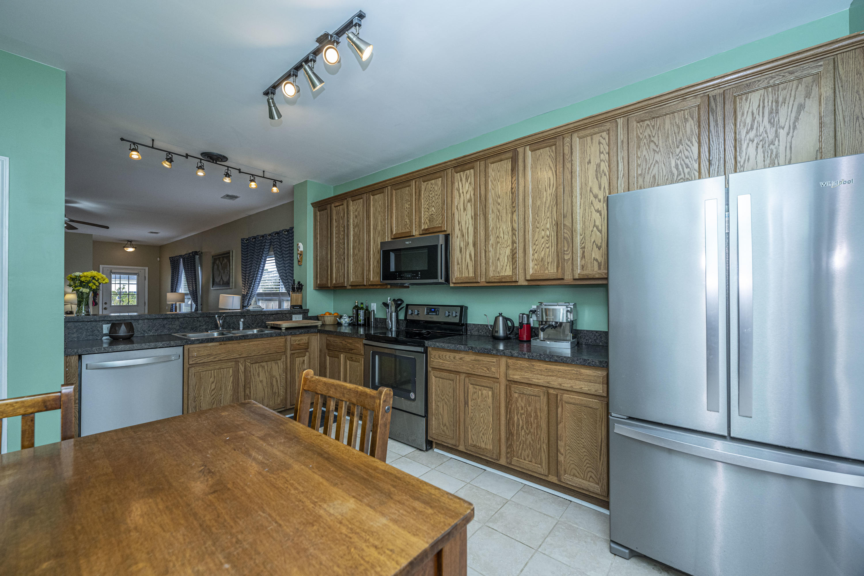 212 Summer View Road Summerville, SC 29486 - Photo 12 of 40 DSC_3502