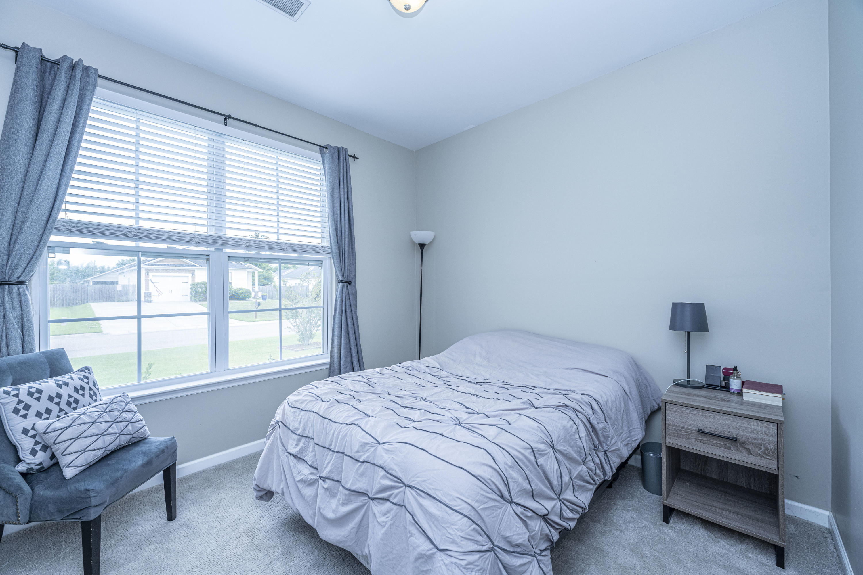 212 Summer View Road Summerville, SC 29486 - Photo 16 of 40 Bedroom 1