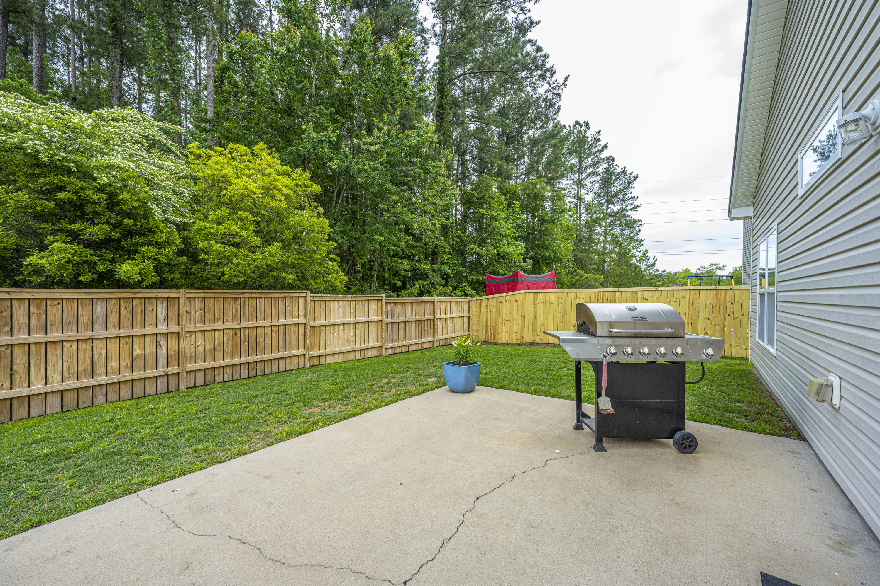 212 Summer View Road Summerville, SC 29486 - Photo 32 of 40 Fenced Yard