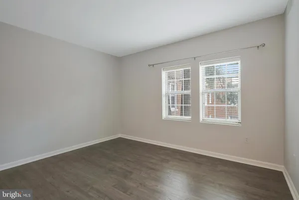 $2,700 | 1804 Queens Lane, Unit 4207, Arlington, VA 22201