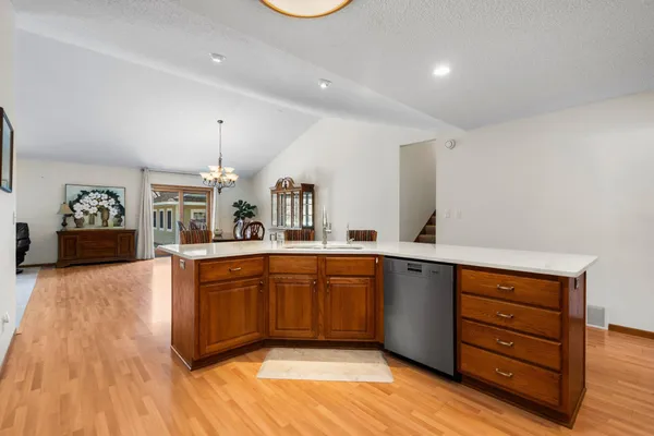 $574,900 | 8251 Ingleside Avenue South, Cottage Grove, MN 55016