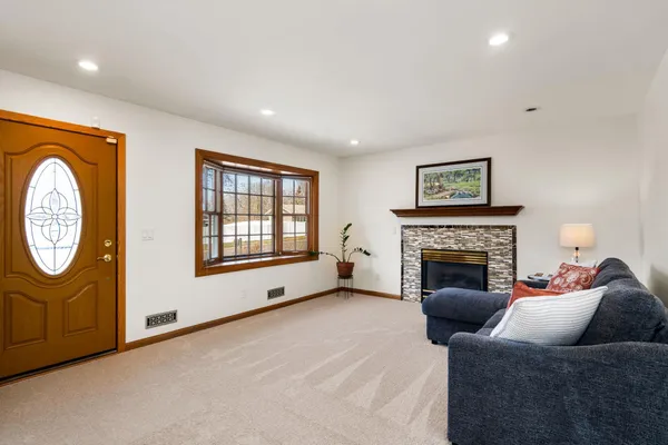 $574,900 | 8251 Ingleside Avenue South, Cottage Grove, MN 55016