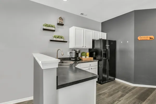 $249,900 | 2904 Falling Waters Drive, Unit 2904, Lindenhurst, IL 60046
