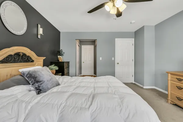 $249,900 | 2904 Falling Waters Drive, Unit 2904, Lindenhurst, IL 60046