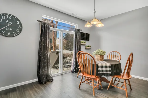 $249,900 | 2904 Falling Waters Drive, Unit 2904, Lindenhurst, IL 60046