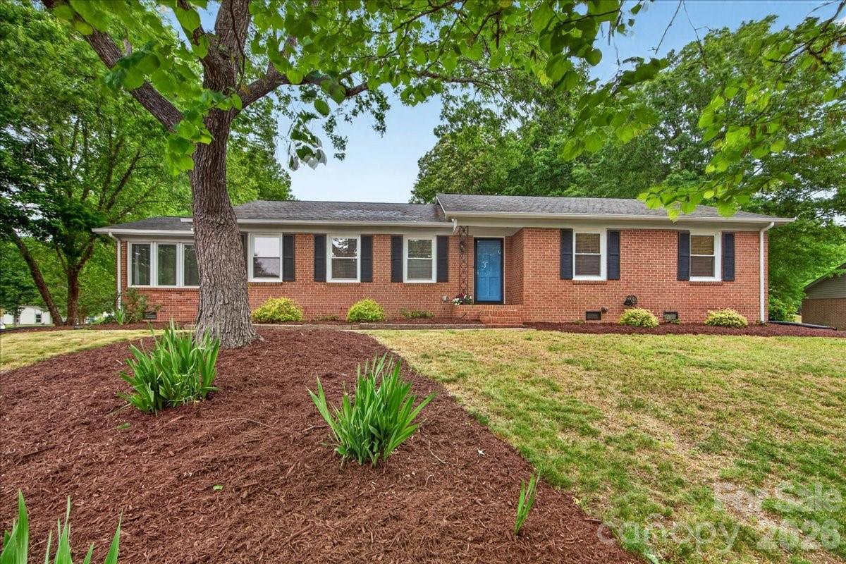 6219 Welford Road Charlotte, NC 28211 - Photo 1 of 48 Gallery Image 1