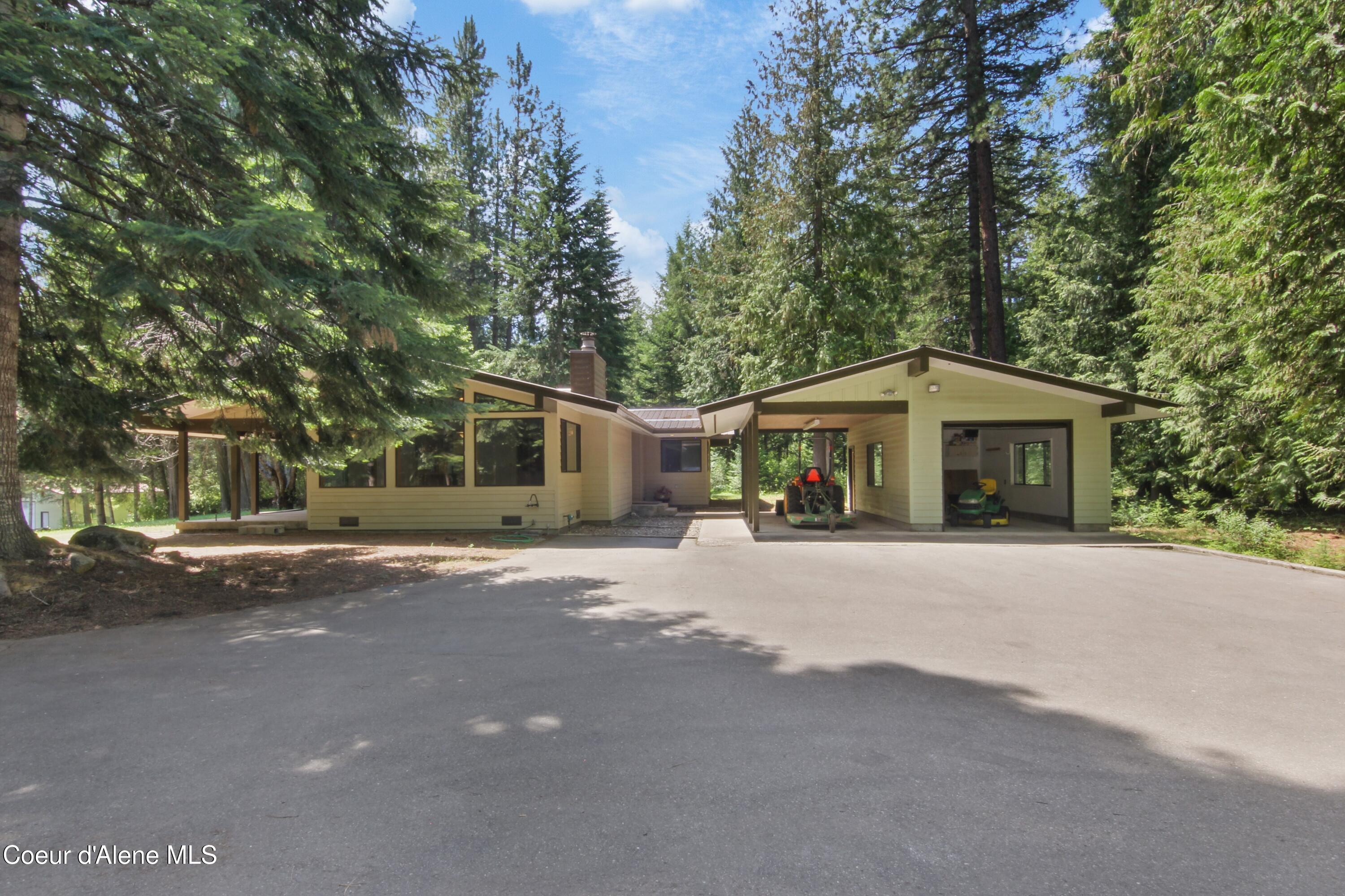 150 Denali Road Sagle, ID 83860 - Photo 14 of 40 014_Side View