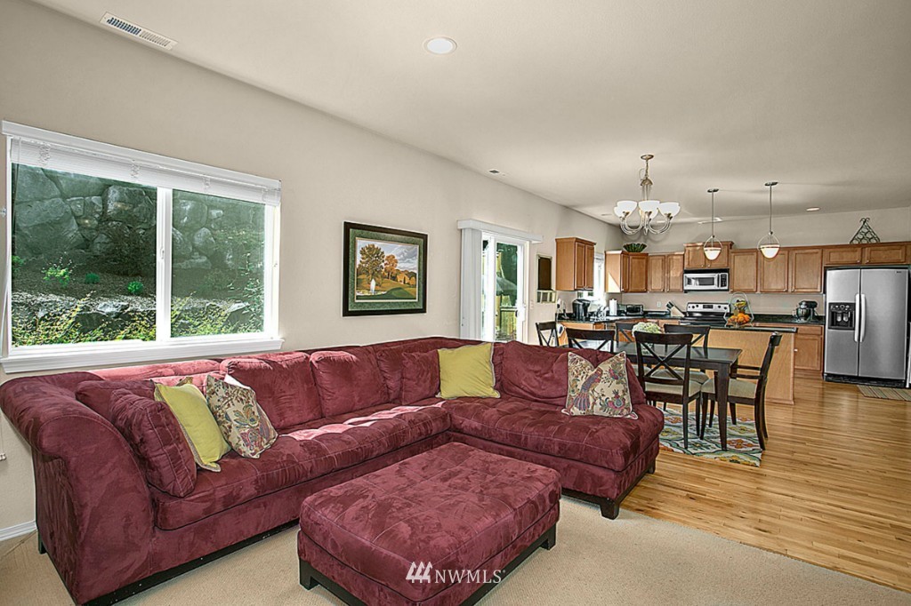 22934 27th Drive Southeast, Unit 8 Bothell, WA 98021 - Photo 8 of 25