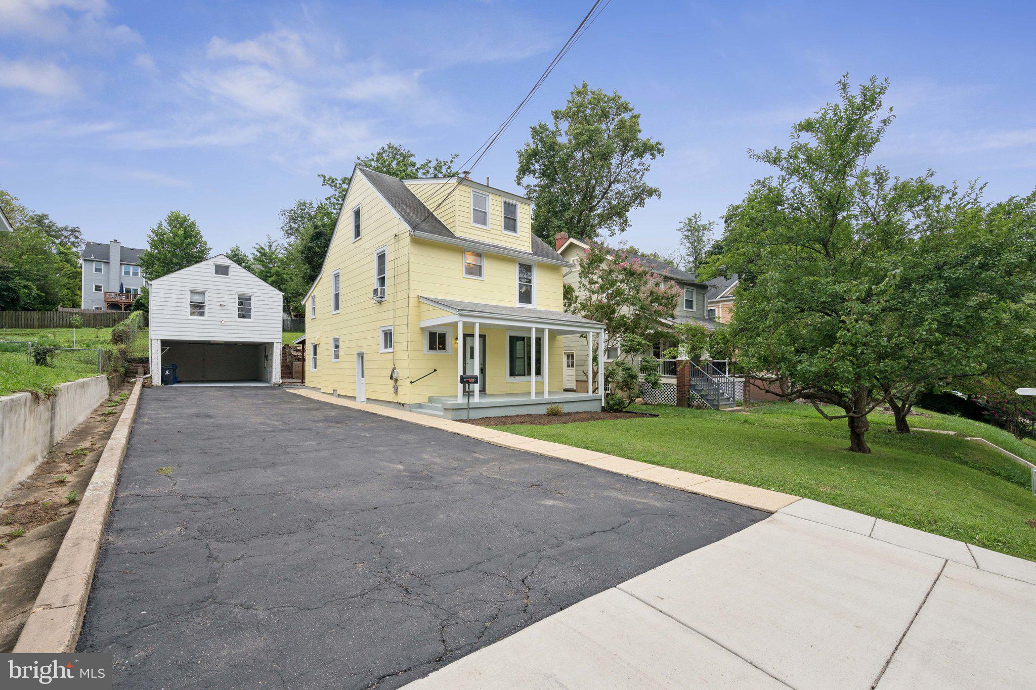 710 Silver Spring Avenue Silver Spring, MD 20910 - Photo 3 of 41 Gallery Image 3