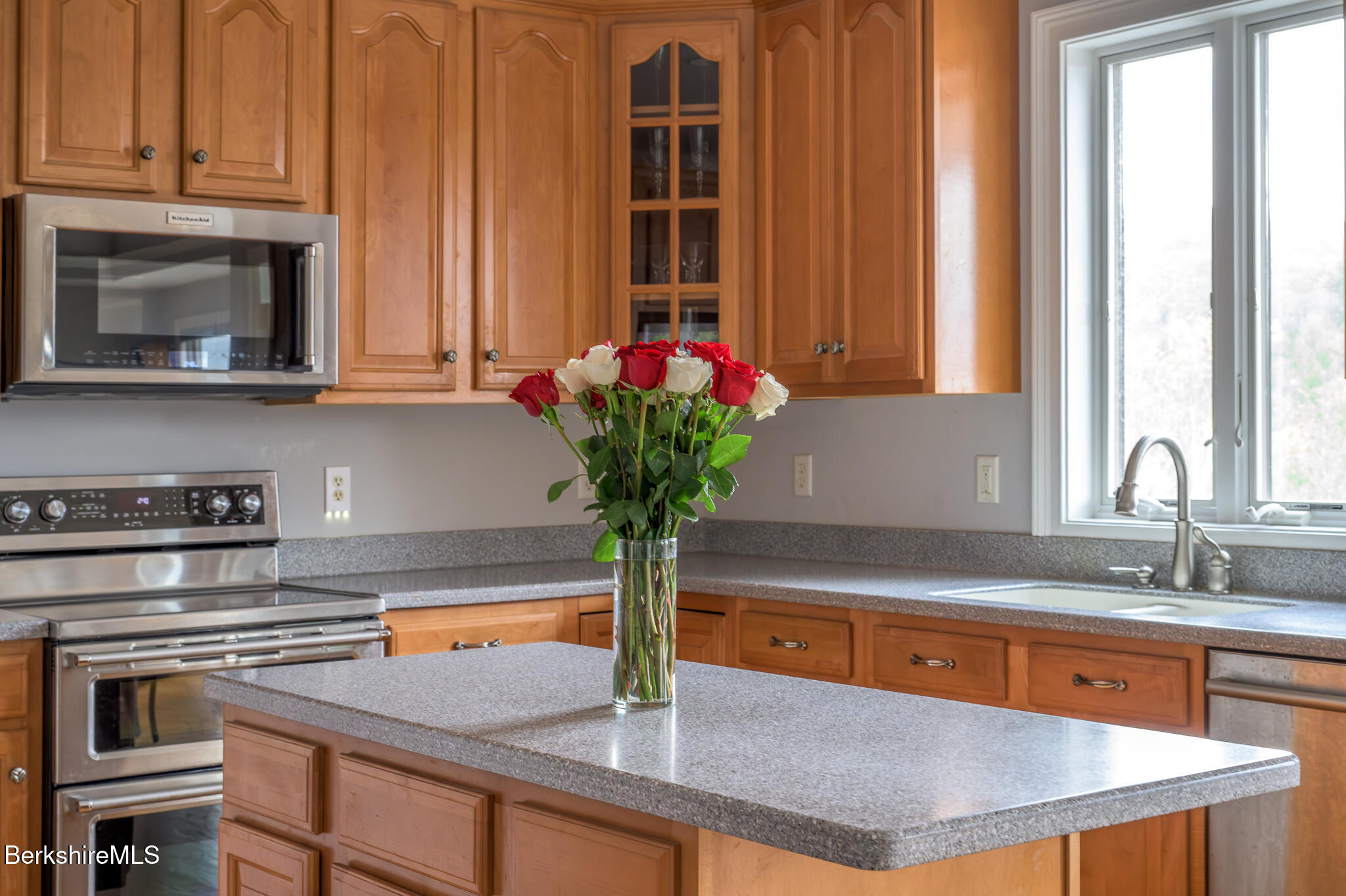 201 Chanterwood Road Lee, MA 01238 - Photo 11 of 33 201 Chanterwood