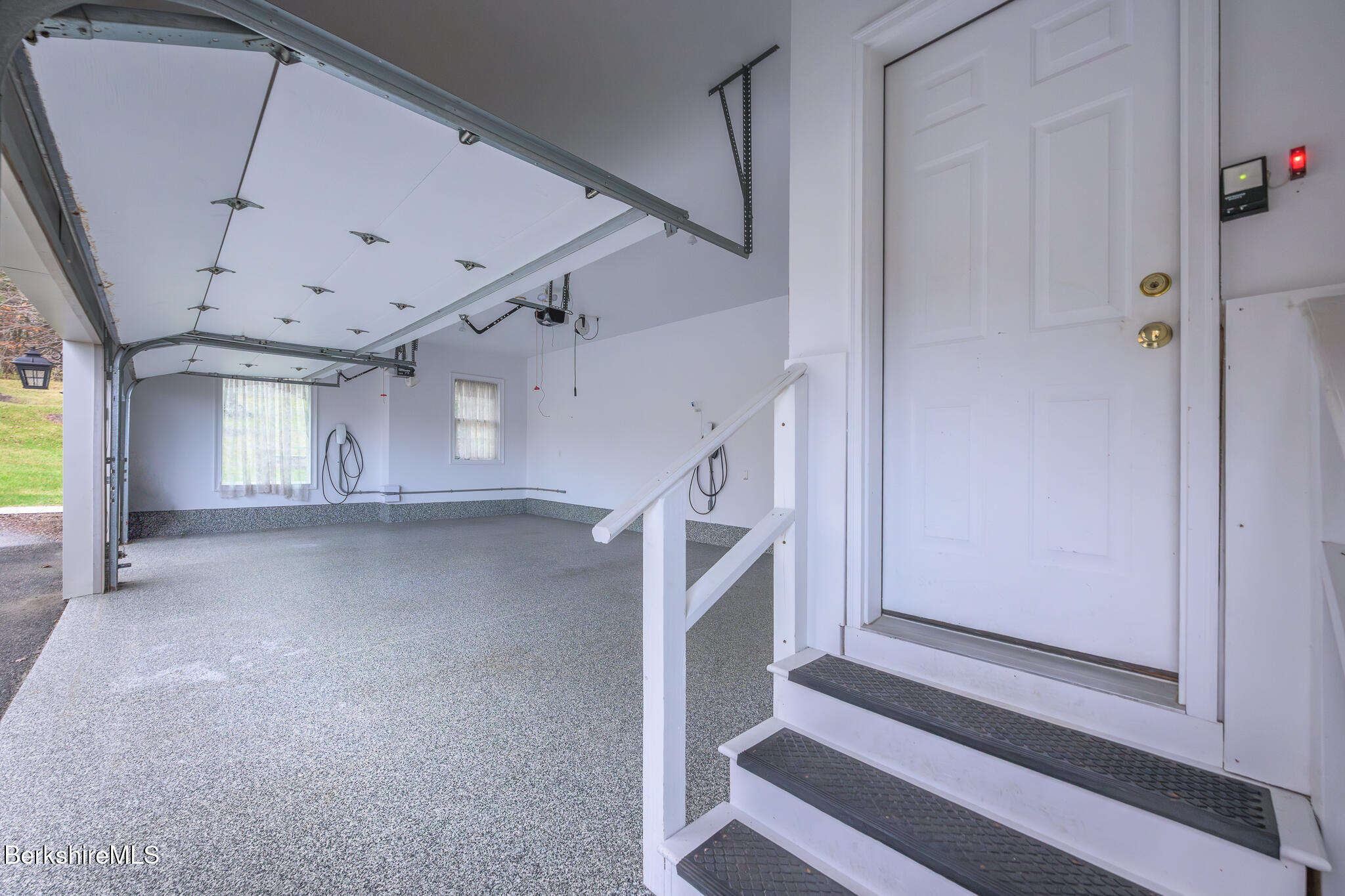 201 Chanterwood Road Lee, MA 01238 - Photo 28 of 33 201 ch