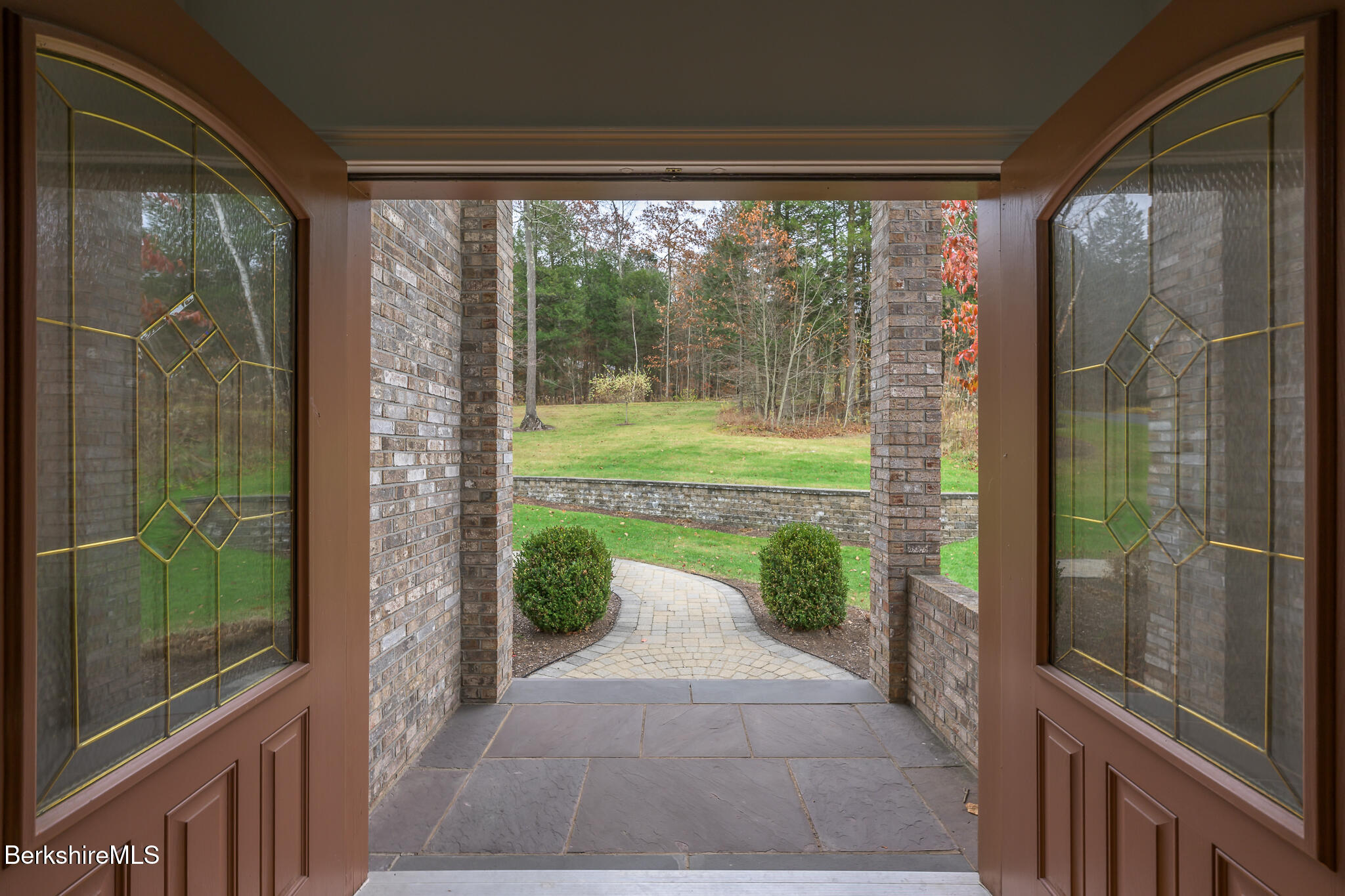 201 Chanterwood Road Lee, MA 01238 - Photo 4 of 33 201 Chanterwood Rd