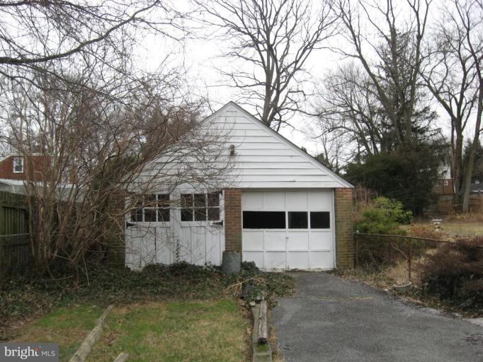11504 Veirs Mill Road Silver Spring, MD 20902 - Photo 2 of 7 Garage 1
