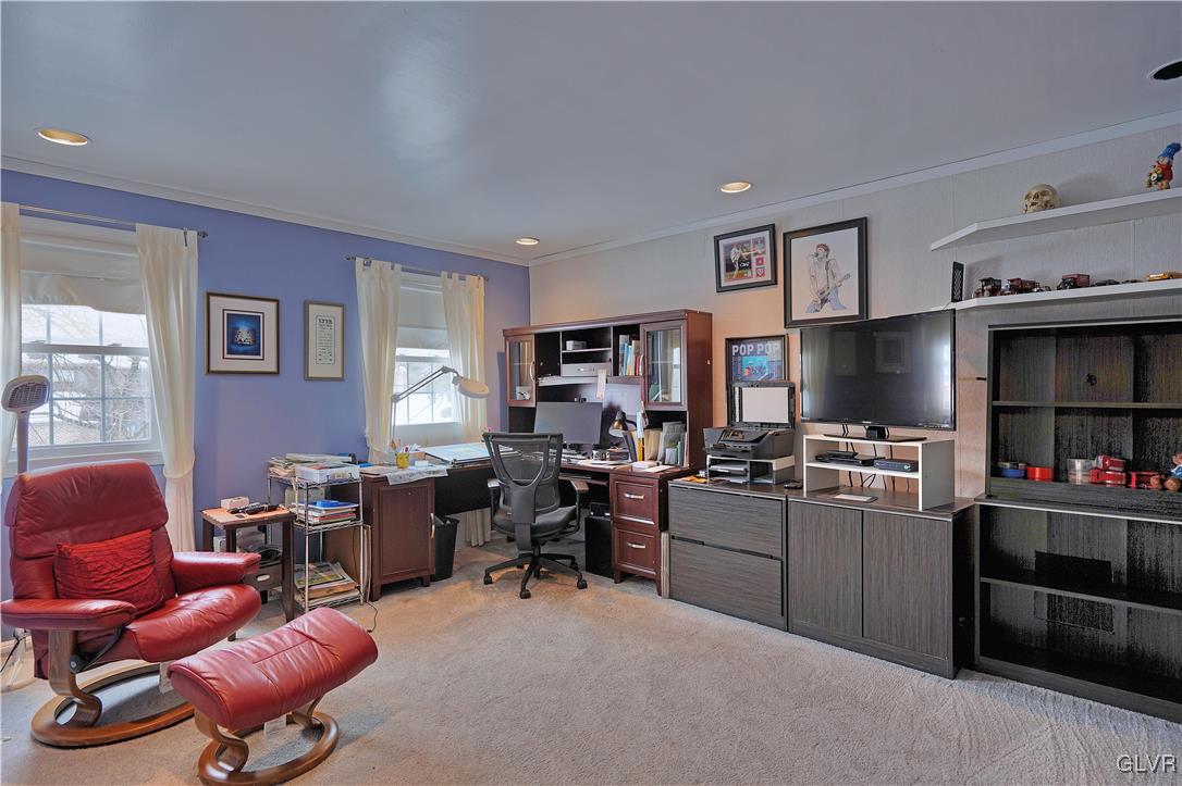 1443 Hampton Road Allentown, PA 18104 - Photo 32 of 40 Gallery Image 32
