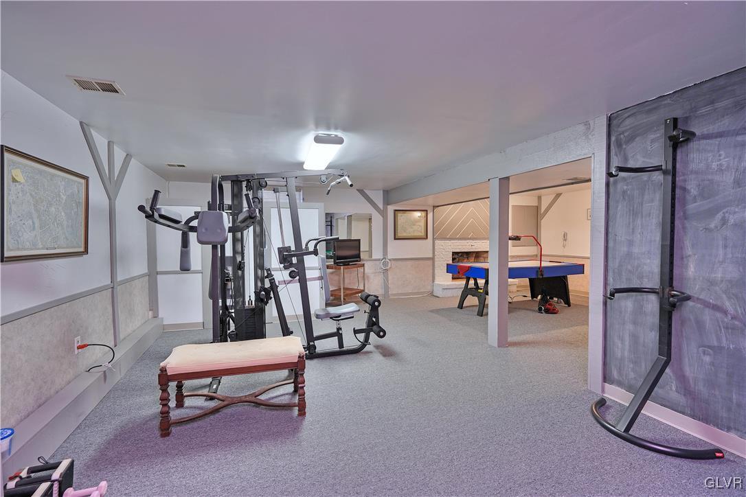 1443 Hampton Road Allentown, PA 18104 - Photo 35 of 40 Gallery Image 35