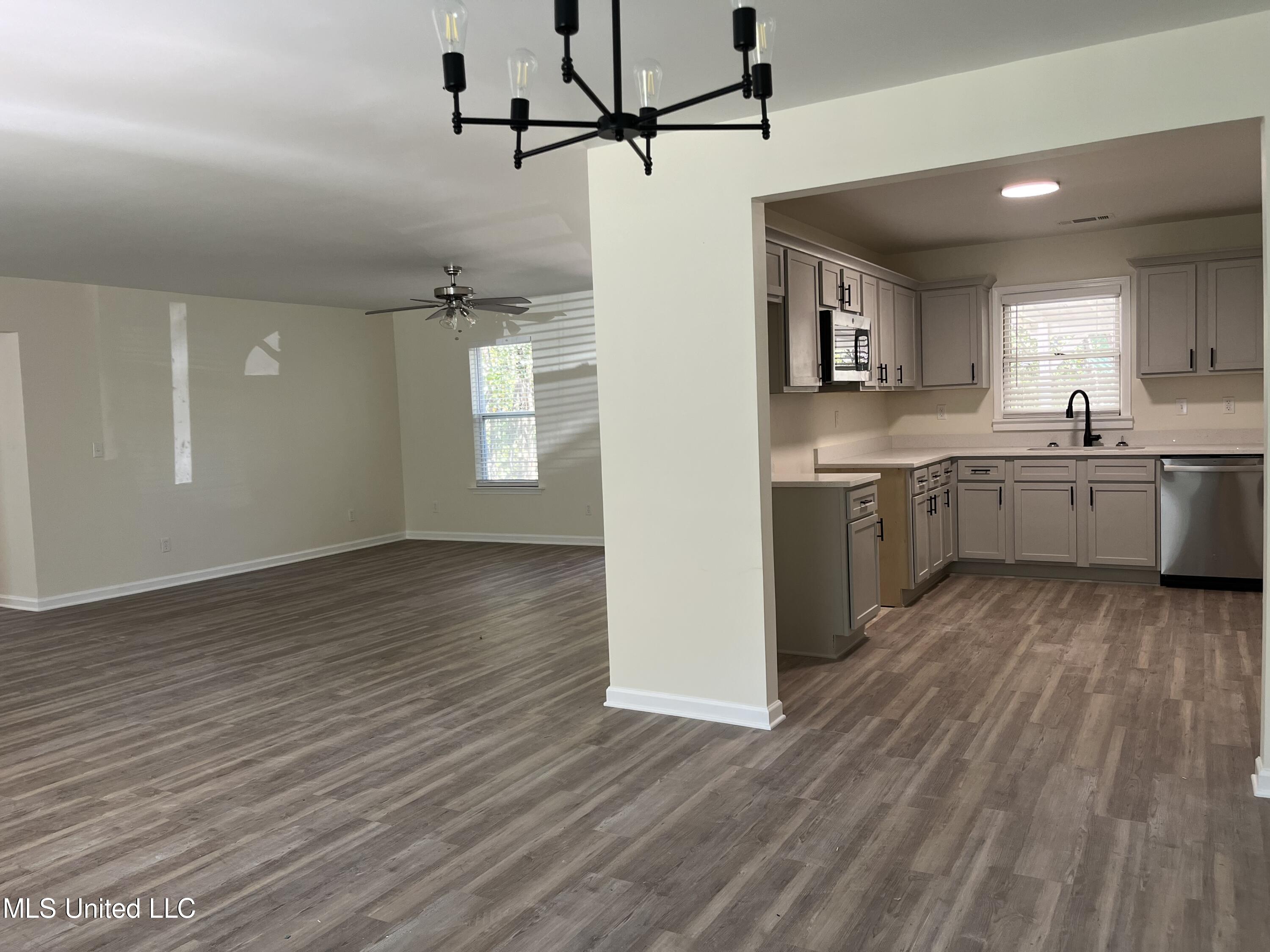 3707 South Red Banks Road Byhalia, MS 38611 - Photo 6 of 16 IMG_6664