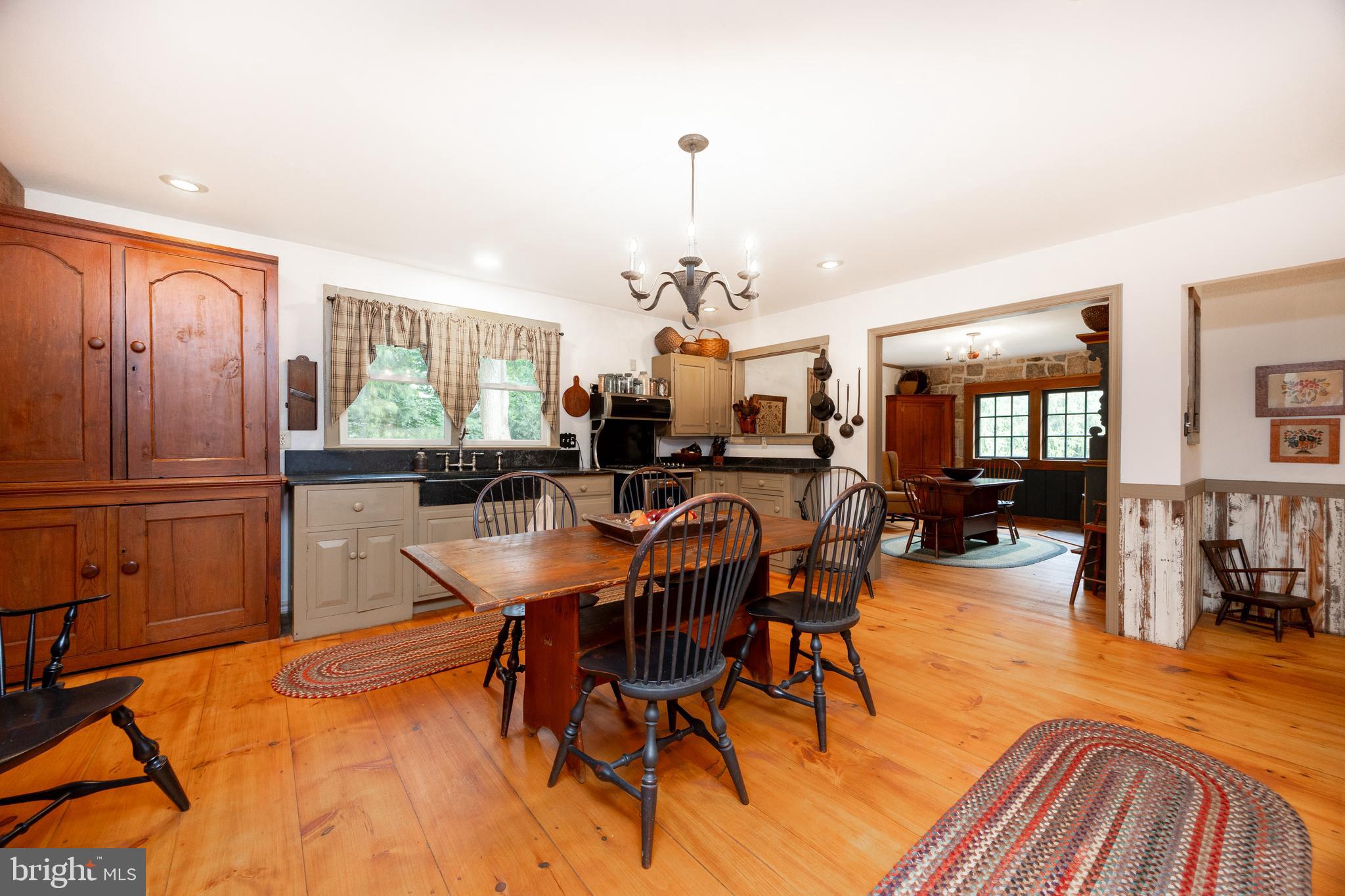957 Mt Pleasant Road Pottstown, PA 19465 - Photo 15 of 48 Kitchen