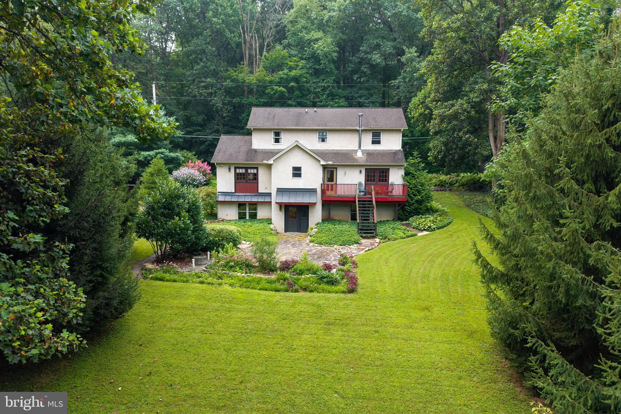 957 Mt Pleasant Road Pottstown, PA 19465 - Photo 7 of 48 Back Yard View