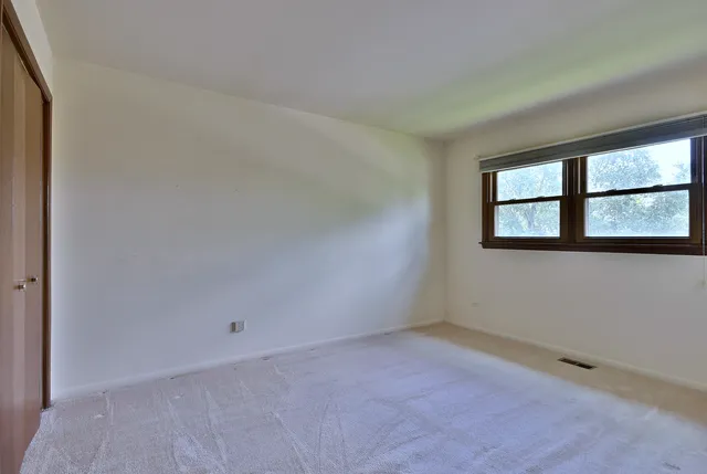 $449,900 | 722 Merlin Drive, Schaumburg, IL 60193