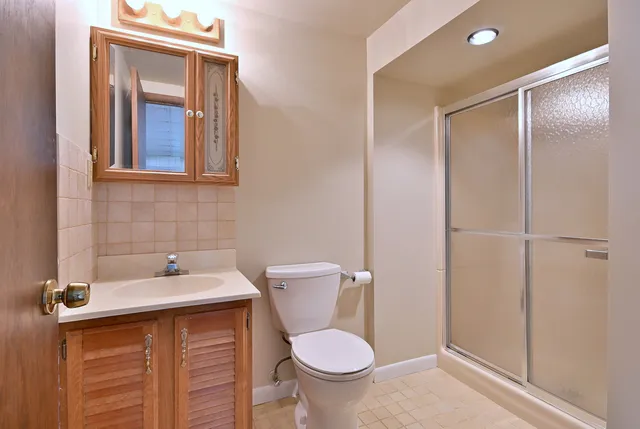 $449,900 | 722 Merlin Drive, Schaumburg, IL 60193