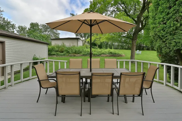 $449,900 | 722 Merlin Drive, Schaumburg, IL 60193