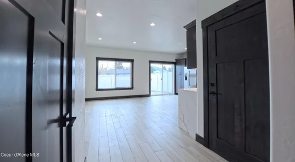 $416,000 | 206 East Lobo Loop, Hayden, ID 83835