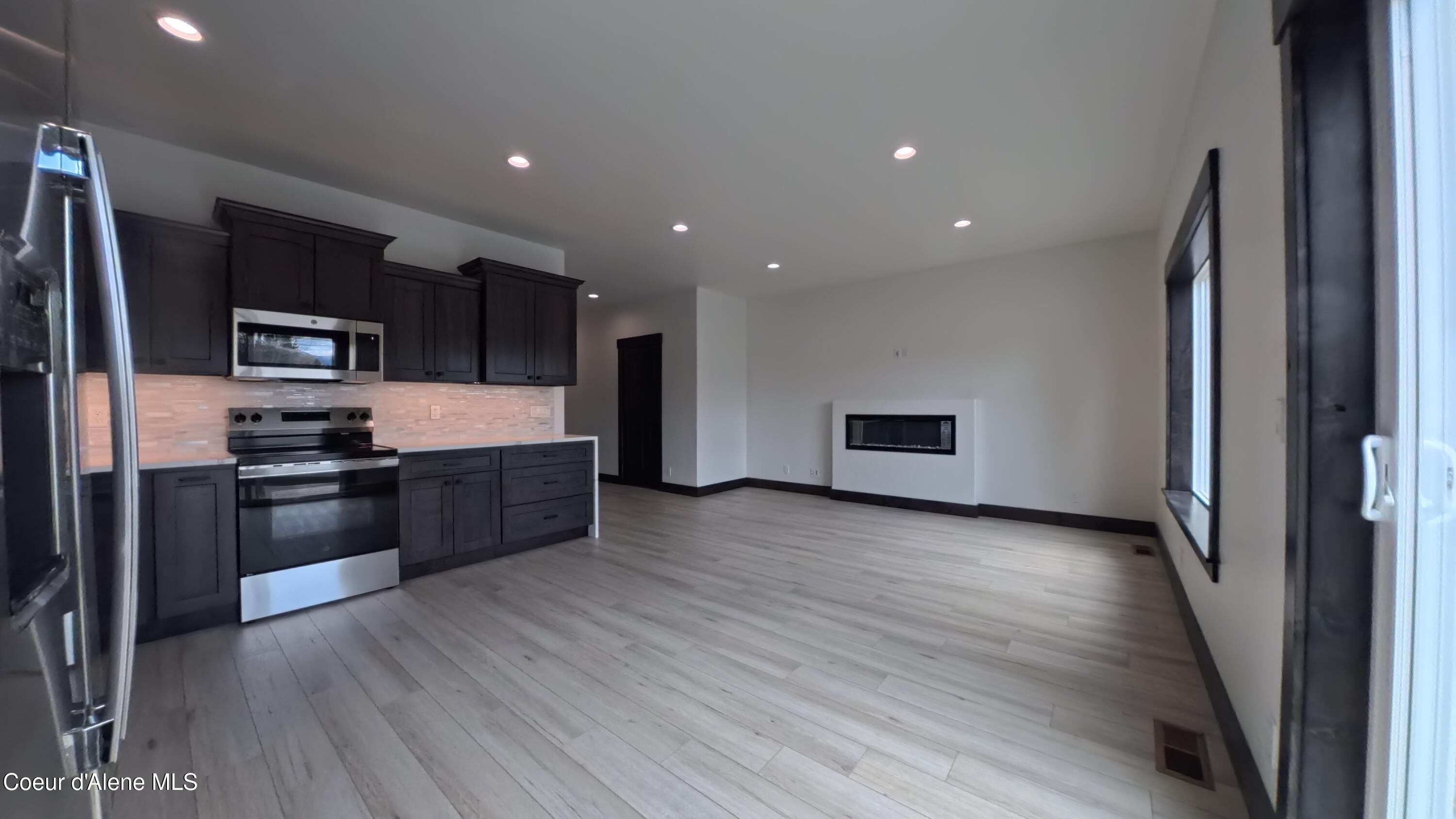 206 East Lobo Loop Hayden, ID 83835 - Photo 6 of 20 Dining-Living 2 (2)