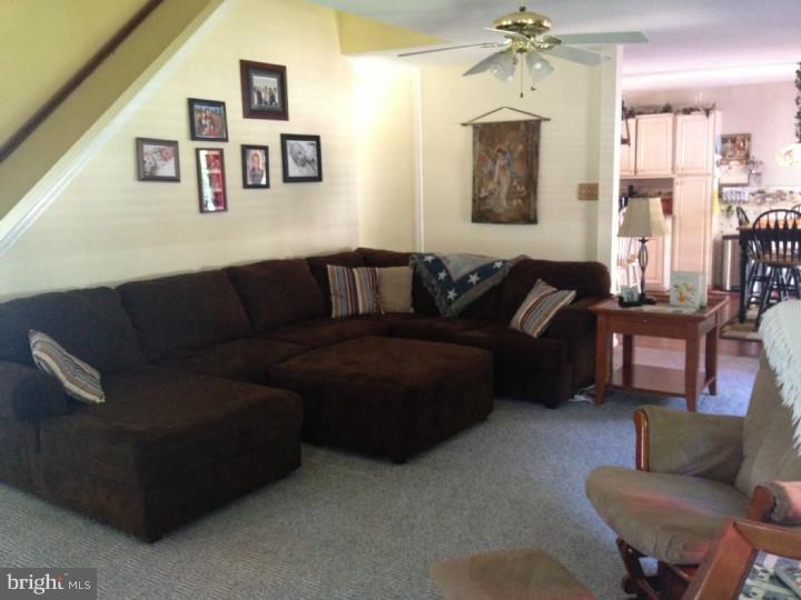 536 School House Road Williamstown, NJ 08094 - Photo 11 of 24 Family Room