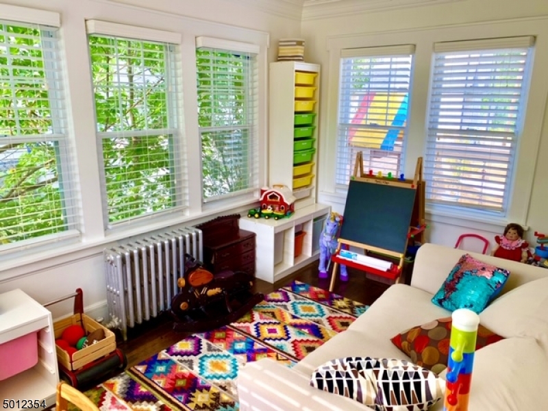 67 South Pierson Road Maplewood, NJ 07040 - Photo 11 of 22