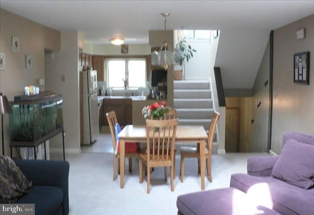 310 Greenleaf Road York, PA 17406 - Photo 3 of 6 Gallery Image 3